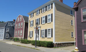 colorful home marblehead