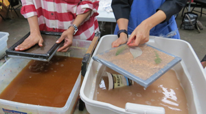 making handmadepaper